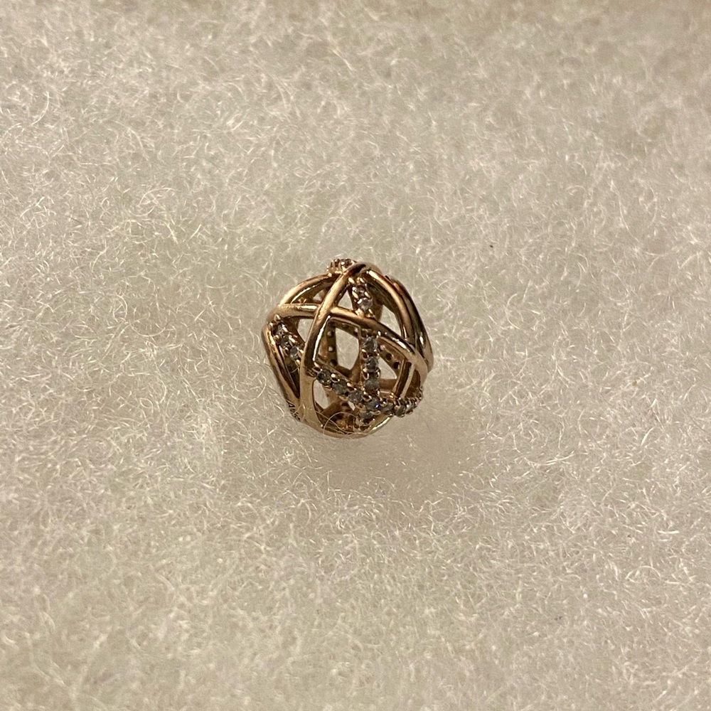 2016 edition Pandora Rose Galaxy charm clear CZ 781388CZ